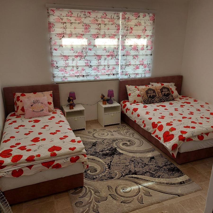 Lovely, Neat And Quite Apartment Dalia, Private Parking Sarajewo Zewnętrze zdjęcie
